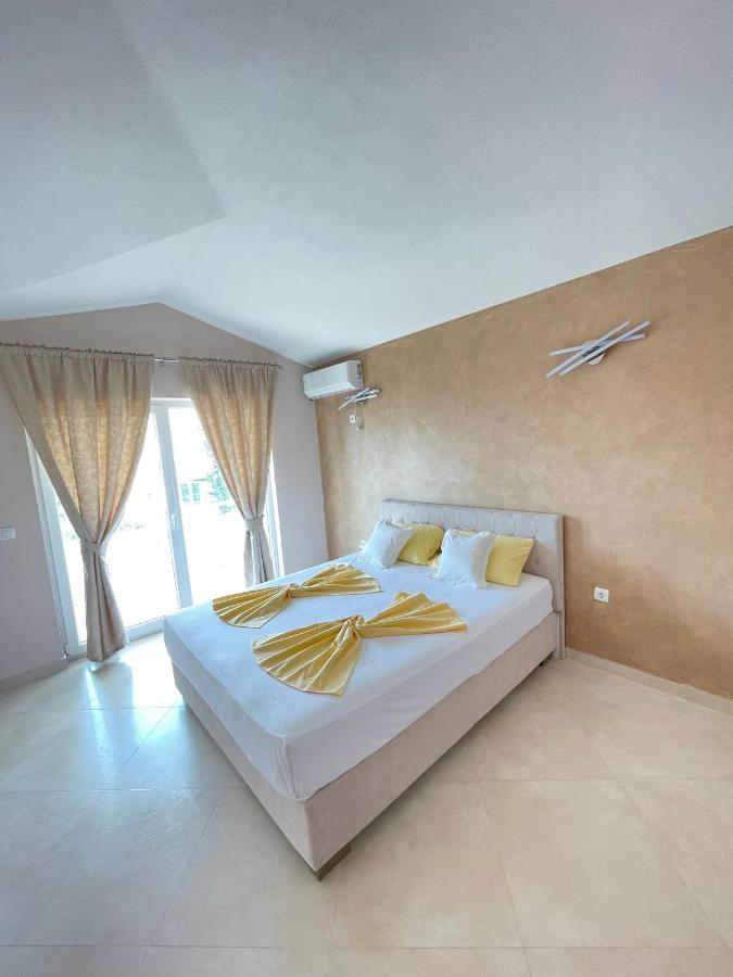 Apartments Harris Ulcinj Extérieur photo