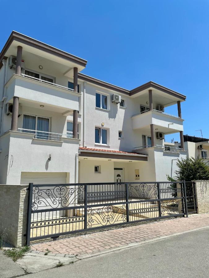 Apartments Harris Ulcinj Extérieur photo